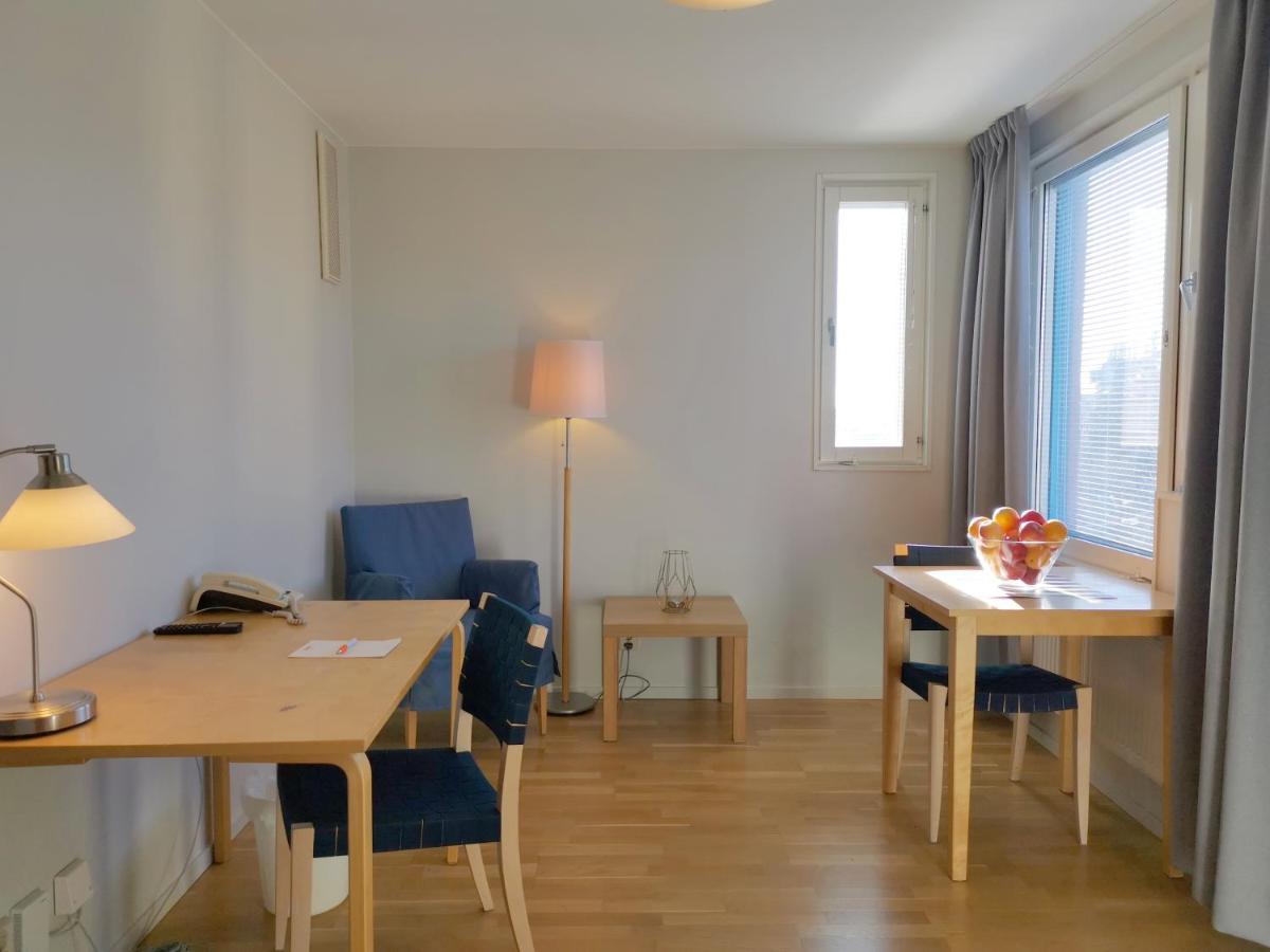 2Home Hotel Apartments Солна Экстерьер фото