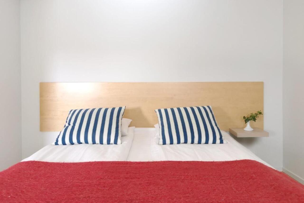 2Home Hotel Apartments Солна Экстерьер фото